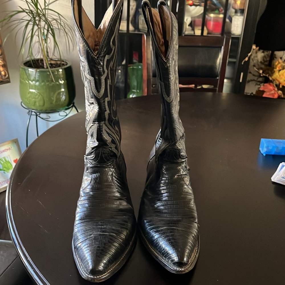 Justin Boots Black Leather Heels